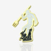 Ręcznie malowana przypinka w kształcie posągu boga mórz Neptuna z trójzębem w złotym wykończeniu pin wpiety w karteczkę od Pinswear producenta metalowych pinów